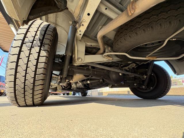 タウンエースバン ＧＬ　両側スライド　キーレス　禁煙車　フルフラット　ＡＢＳ　運転席エアバッグ　助手席エアバッグ　エアコン　パワーウィンドウ　パワーステアリング（20枚目）