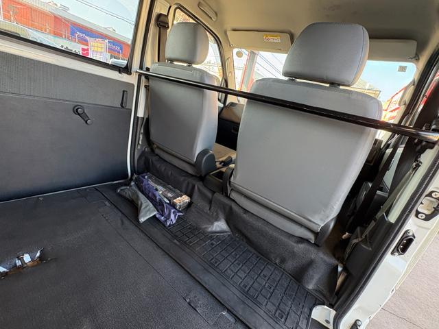 タウンエースバン ＧＬ　両側スライド　キーレス　禁煙車　フルフラット　ＡＢＳ　運転席エアバッグ　助手席エアバッグ　エアコン　パワーウィンドウ　パワーステアリング（26枚目）
