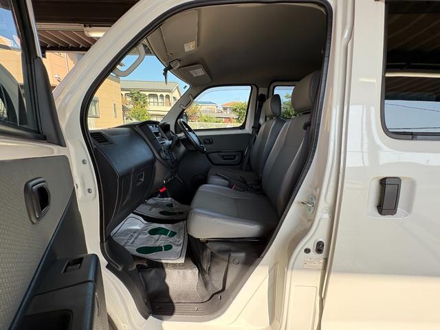 タウンエースバン ＧＬ　両側スライド　キーレス　禁煙車　フルフラット　ＡＢＳ　運転席エアバッグ　助手席エアバッグ　エアコン　パワーウィンドウ　パワーステアリング（34枚目）