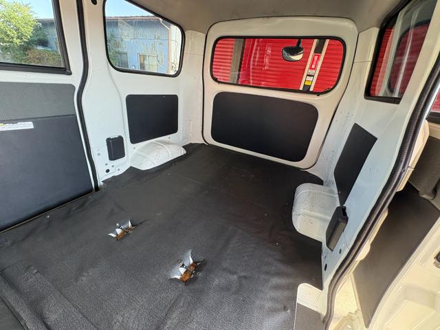 タウンエースバン ＧＬ　両側スライド　キーレス　禁煙車　フルフラット　ＡＢＳ　運転席エアバッグ　助手席エアバッグ　エアコン　パワーウィンドウ　パワーステアリング（38枚目）