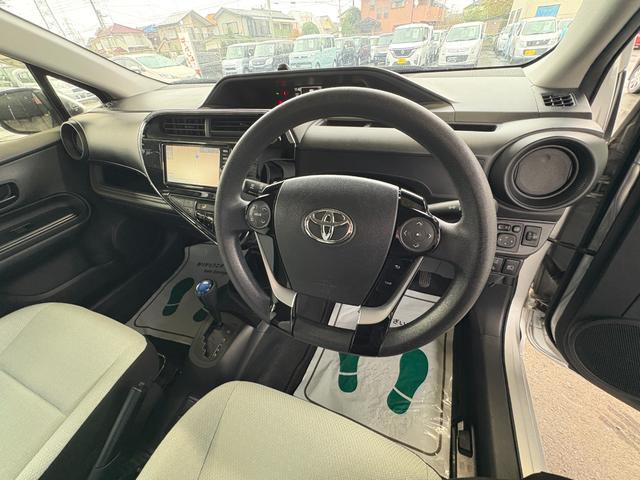 アクア Ｓビジネスパッケージ　衝突軽減　レーンキープ　障害物センサー　ナビ　ワンセグ　Ｂカメラ　Ｂｌｕｅｔｏｏｔｈオーディオ　ＥＴＣ２．０　スマキー　禁煙車　ＡＢＳ　オートハイビーム　オートライト　電格ミラー　ＣＤ（27枚目）