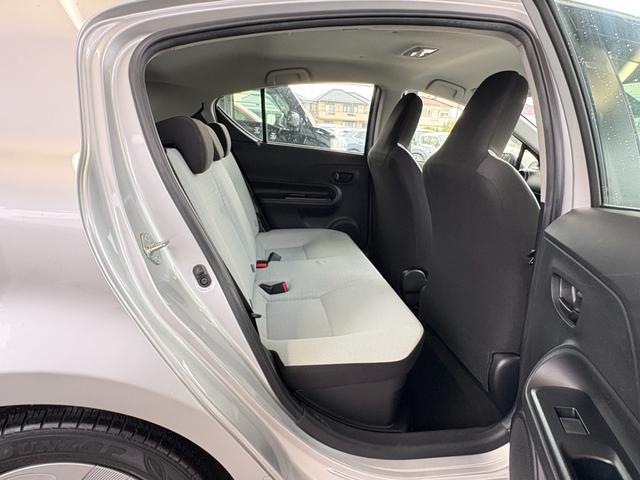 アクア Ｓビジネスパッケージ　衝突軽減　レーンキープ　障害物センサー　ナビ　ワンセグ　Ｂカメラ　Ｂｌｕｅｔｏｏｔｈオーディオ　ＥＴＣ２．０　スマキー　禁煙車　ＡＢＳ　オートハイビーム　オートライト　電格ミラー　ＣＤ（29枚目）