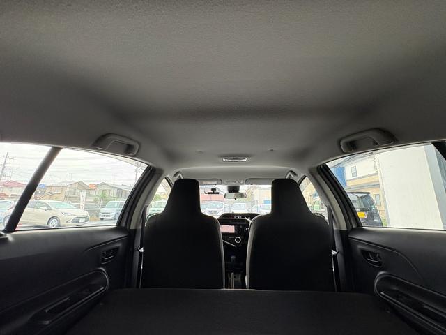 アクア Ｓビジネスパッケージ　衝突軽減　レーンキープ　障害物センサー　ナビ　ワンセグ　Ｂカメラ　Ｂｌｕｅｔｏｏｔｈオーディオ　ＥＴＣ２．０　スマキー　禁煙車　ＡＢＳ　オートハイビーム　オートライト　電格ミラー　ＣＤ（35枚目）