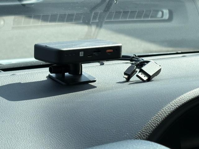 ノア Ｘ　４ＷＤ　衝突軽減　レーンキープ　障害物センサー　オートクルーズ　片側電動　ナビ　Ｂカメラ　Ｂｌｕｅｔｏｏｔｈオーディオ　ＥＴＣ　Ｉストップ　ＬＥＤヘッドライト　キーレス　禁煙車　３列　ＡＢＳ（22枚目）