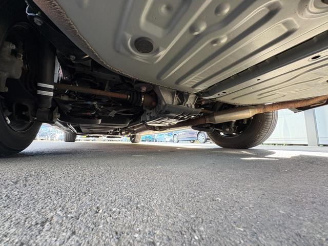 ノア Ｘ　４ＷＤ　衝突軽減　レーンキープ　障害物センサー　オートクルーズ　片側電動　ナビ　Ｂカメラ　Ｂｌｕｅｔｏｏｔｈオーディオ　ＥＴＣ　Ｉストップ　ＬＥＤヘッドライト　キーレス　禁煙車　３列　ＡＢＳ（26枚目）