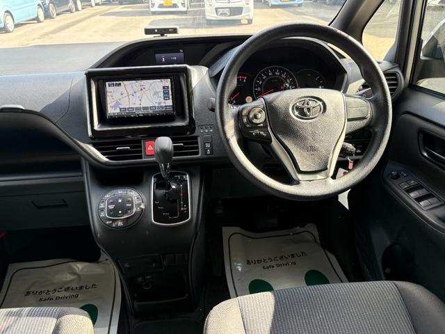 ノア Ｘ　４ＷＤ　衝突軽減　レーンキープ　障害物センサー　オートクルーズ　片側電動　ナビ　Ｂカメラ　Ｂｌｕｅｔｏｏｔｈオーディオ　ＥＴＣ　Ｉストップ　ＬＥＤヘッドライト　キーレス　禁煙車　３列　ＡＢＳ（39枚目）