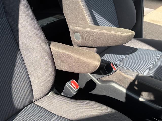 ノア Ｘ　４ＷＤ　衝突軽減　レーンキープ　障害物センサー　オートクルーズ　片側電動　ナビ　Ｂカメラ　Ｂｌｕｅｔｏｏｔｈオーディオ　ＥＴＣ　Ｉストップ　ＬＥＤヘッドライト　キーレス　禁煙車　３列　ＡＢＳ（45枚目）