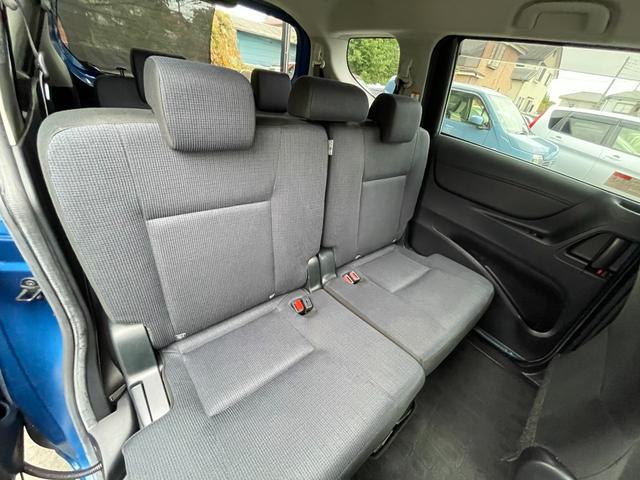 シエンタ Ｇ　衝突軽減　レーンキープ　両側電動　ナビ　フルセグ　Ｂカメラ　Ｂｌｕｅｔｏｏｔｈオーディオ　後席モニター　ＥＴＣ　１５インチＡＷ　スマキー　禁煙車　３列　フルフラット　ＡＢＳ　オートハイビーム（14枚目）