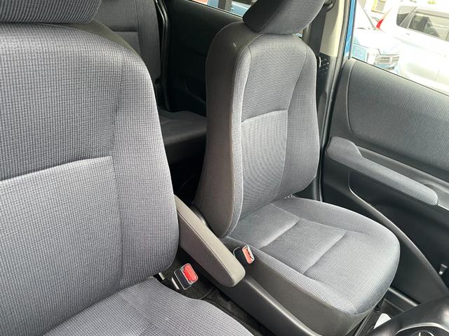 シエンタ Ｇ　衝突軽減　レーンキープ　両側電動　ナビ　フルセグ　Ｂカメラ　Ｂｌｕｅｔｏｏｔｈオーディオ　後席モニター　ＥＴＣ　１５インチＡＷ　スマキー　禁煙車　３列　フルフラット　ＡＢＳ　オートハイビーム（45枚目）