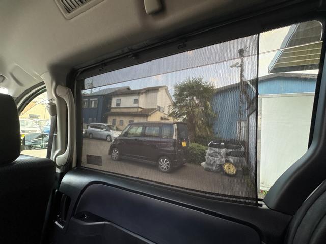 Ｘ　衝突軽減　レーンキープ　片側電動　ナビ　Ｂカメラ　ＥＴＣ　Ｉストップ　ＬＥＤヘッドライト　キーレス　禁煙車　記録簿　３列　フルフラット　ＡＢＳ　オートハイビーム　オートライト　電格ミラー