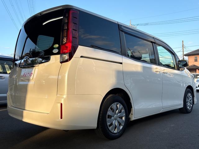 Ｘ　衝突軽減　レーンキープ　片側電動　ナビ　Ｂカメラ　ＥＴＣ　Ｉストップ　ＬＥＤヘッドライト　キーレス　禁煙車　記録簿　３列　フルフラット　ＡＢＳ　オートハイビーム　オートライト　電格ミラー