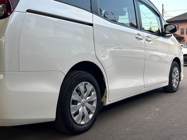 Ｘ　衝突軽減　レーンキープ　片側電動　ナビ　Ｂカメラ　ＥＴＣ　Ｉストップ　ＬＥＤヘッドライト　キーレス　禁煙車　記録簿　３列　フルフラット　ＡＢＳ　オートハイビーム　オートライト　電格ミラー