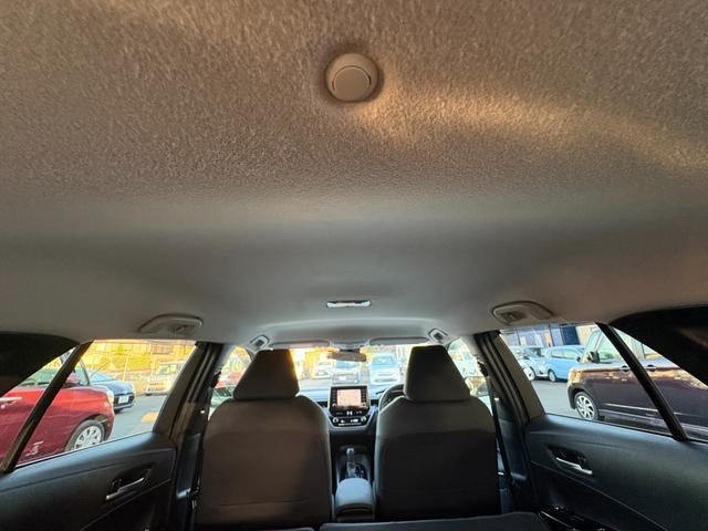 カローラツーリング ハイブリッド　Ｓ　４ＷＤ　衝突軽減　レーンキープ　障害物センサー　アダプティブクルーズ　ナビ　Ｂカメラ　Ｂｌｕｅｔｏｏｔｈオーディオ　ＥＴＣ　ＬＥＤヘッドライト　１６インチＡＷ　スマキー　フルフラット　ＡＢＳ（35枚目）