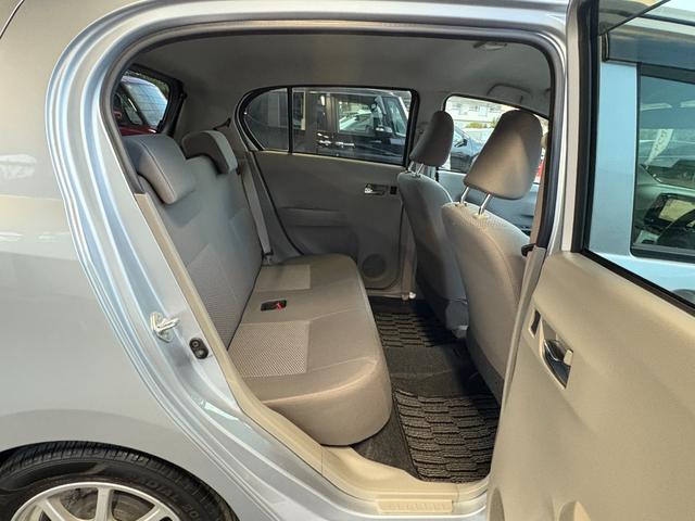 ピクシスエポック Ｇ　ＳＡ　衝突軽減　ナビ　フルセグ　Ｂカメラ　Ｂｌｕｅｔｏｏｔｈオーディオ　ＥＴＣ　Ｉストップ　ＬＥＤヘッドライト　１４インチＡＷ　スマキー　禁煙車　記録簿　フルフラット　ＡＢＳ　電格ミラー　ＣＤ　ＤＶＤ再生（9枚目）