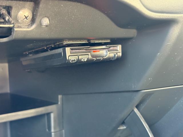 ノート X 衝突軽減 レーンキープ 障害物センサー ナビ 全周囲カメラ Fカメラ サイドカメラ Bカメラ ETC Iストップ スマキー 禁煙車 記録簿 ABS オートハイビーム オートライト 電格ミラー CD(8枚目)