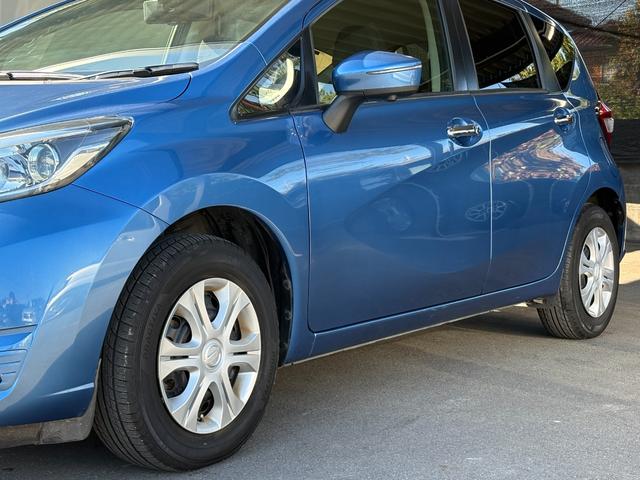 ノート X 衝突軽減 レーンキープ 障害物センサー ナビ 全周囲カメラ Fカメラ サイドカメラ Bカメラ ETC Iストップ スマキー 禁煙車 記録簿 ABS オートハイビーム オートライト 電格ミラー CD(53枚目)