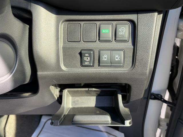 セレナ ハイウェイスター　Ｖセレクション　衝突軽減　レーンキープ　障害物センサー　アダプティブクルーズ　両側電動　ナビ　フルセグ　全周囲カメラ　Ｆカメラ　サイドカメラ　Ｂカメラ　Ｂｌｕｅｔｏｏｔｈオーディオ　ＥＴＣ（8枚目）