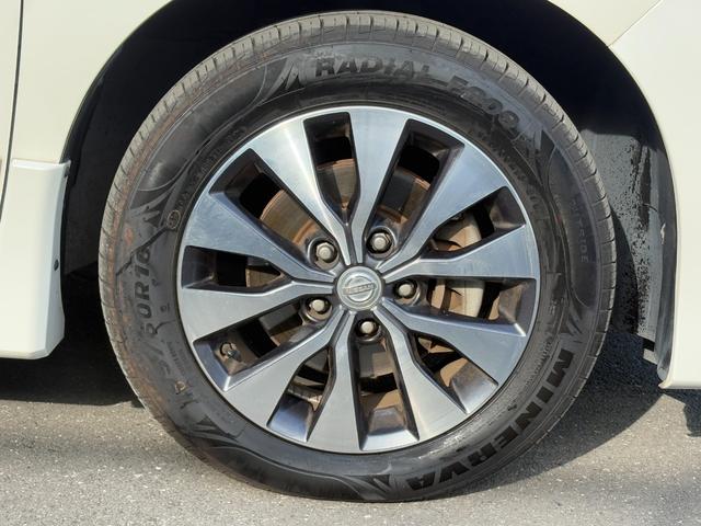 セレナ ハイウェイスター　Ｖセレクション　衝突軽減　レーンキープ　障害物センサー　アダプティブクルーズ　両側電動　ナビ　フルセグ　全周囲カメラ　Ｆカメラ　サイドカメラ　Ｂカメラ　Ｂｌｕｅｔｏｏｔｈオーディオ　ＥＴＣ（13枚目）