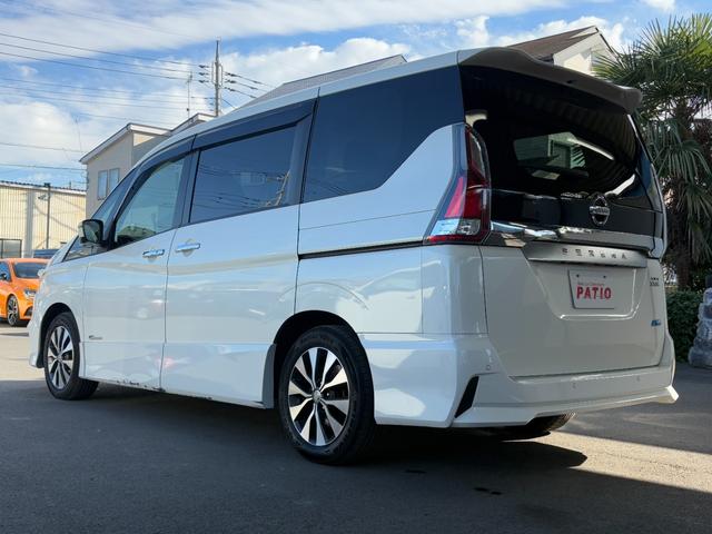 セレナ ハイウェイスター　Ｖセレクション　衝突軽減　レーンキープ　障害物センサー　アダプティブクルーズ　両側電動　ナビ　フルセグ　全周囲カメラ　Ｆカメラ　サイドカメラ　Ｂカメラ　Ｂｌｕｅｔｏｏｔｈオーディオ　ＥＴＣ（17枚目）