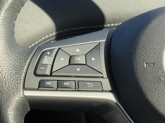 セレナ ハイウェイスター　Ｖセレクション　衝突軽減　レーンキープ　障害物センサー　アダプティブクルーズ　両側電動　ナビ　フルセグ　全周囲カメラ　Ｆカメラ　サイドカメラ　Ｂカメラ　Ｂｌｕｅｔｏｏｔｈオーディオ　ＥＴＣ（42枚目）