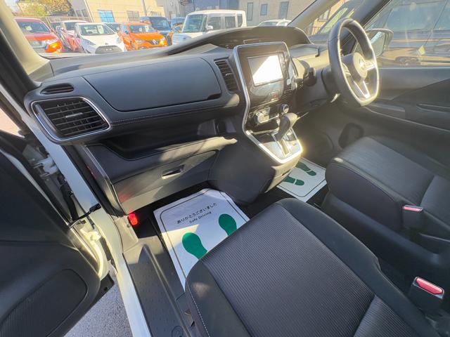 セレナ ハイウェイスター　Ｖセレクション　衝突軽減　レーンキープ　障害物センサー　アダプティブクルーズ　両側電動　ナビ　フルセグ　全周囲カメラ　Ｆカメラ　サイドカメラ　Ｂカメラ　Ｂｌｕｅｔｏｏｔｈオーディオ　ＥＴＣ（49枚目）