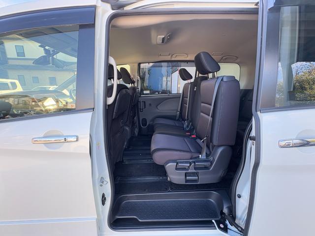 セレナ ハイウェイスター　Ｖセレクション　衝突軽減　レーンキープ　障害物センサー　アダプティブクルーズ　両側電動　ナビ　フルセグ　全周囲カメラ　Ｆカメラ　サイドカメラ　Ｂカメラ　Ｂｌｕｅｔｏｏｔｈオーディオ　ＥＴＣ（50枚目）