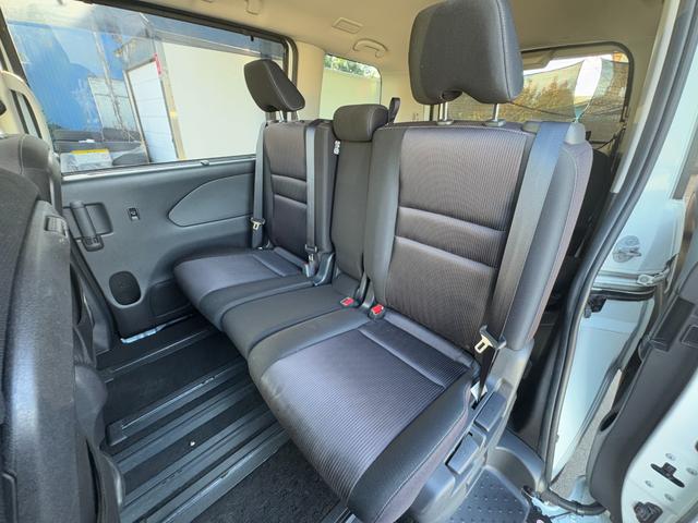 セレナ ハイウェイスター　Ｖセレクション　衝突軽減　レーンキープ　障害物センサー　アダプティブクルーズ　両側電動　ナビ　フルセグ　全周囲カメラ　Ｆカメラ　サイドカメラ　Ｂカメラ　Ｂｌｕｅｔｏｏｔｈオーディオ　ＥＴＣ（51枚目）