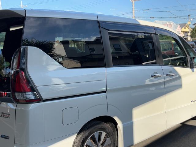 セレナ ハイウェイスター　Ｖセレクション　衝突軽減　レーンキープ　障害物センサー　アダプティブクルーズ　両側電動　ナビ　フルセグ　全周囲カメラ　Ｆカメラ　サイドカメラ　Ｂカメラ　Ｂｌｕｅｔｏｏｔｈオーディオ　ＥＴＣ（64枚目）