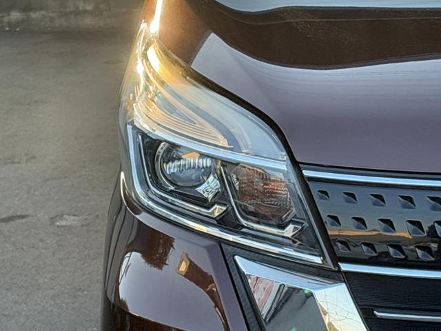 デイズルークス ハイウェイスター　Ｘ　衝突軽減　片側電動　ナビ　フルセグ　全周囲カメラ　Ｆカメラ　サイドカメラ　Ｂカメラ　Ｂｌｕｅｔｏｏｔｈオーディオ　ＥＴＣ　Ｉストップ　ＬＥＤヘッドライト　スマキー　禁煙車　フルフラット　ＡＢＳ（54枚目）