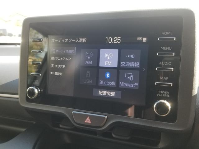 ヤリス ハイブリッドＸ　衝突軽減　レーンキープ　障害物センサー　アダプティブクルーズ　ナビ　Ｂｌｕｅｔｏｏｔｈオーディオ　ＥＴＣ　キーレス　禁煙車　ＡＢＳ　オートハイビーム　オートライト　電格ミラー　運転席エアバッグ（5枚目）