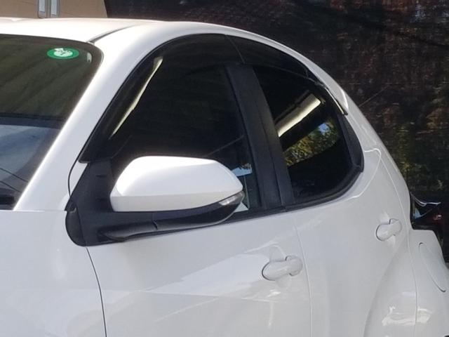 ヤリス ハイブリッドＸ　衝突軽減　レーンキープ　障害物センサー　アダプティブクルーズ　ナビ　Ｂｌｕｅｔｏｏｔｈオーディオ　ＥＴＣ　キーレス　禁煙車　ＡＢＳ　オートハイビーム　オートライト　電格ミラー　運転席エアバッグ（19枚目）