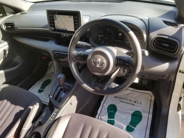 ヤリス ハイブリッドＸ　衝突軽減　レーンキープ　障害物センサー　アダプティブクルーズ　ナビ　Ｂｌｕｅｔｏｏｔｈオーディオ　ＥＴＣ　キーレス　禁煙車　ＡＢＳ　オートハイビーム　オートライト　電格ミラー　運転席エアバッグ（24枚目）