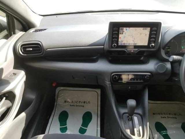 ヤリス ハイブリッドＸ　衝突軽減　レーンキープ　障害物センサー　アダプティブクルーズ　ナビ　Ｂｌｕｅｔｏｏｔｈオーディオ　ＥＴＣ　キーレス　禁煙車　ＡＢＳ　オートハイビーム　オートライト　電格ミラー　運転席エアバッグ（35枚目）