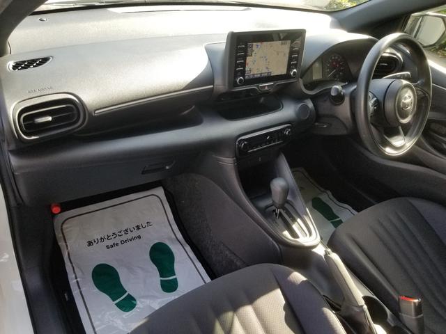 ヤリス ハイブリッドＸ　衝突軽減　レーンキープ　障害物センサー　アダプティブクルーズ　ナビ　Ｂｌｕｅｔｏｏｔｈオーディオ　ＥＴＣ　キーレス　禁煙車　ＡＢＳ　オートハイビーム　オートライト　電格ミラー　運転席エアバッグ（36枚目）