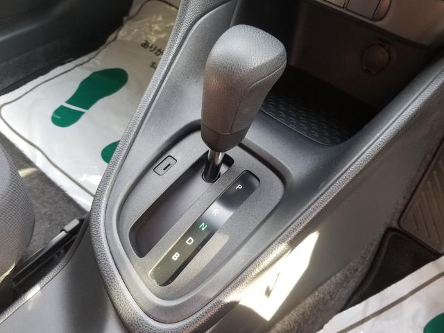 ヤリス ハイブリッドＸ　衝突軽減　レーンキープ　障害物センサー　アダプティブクルーズ　ナビ　Ｂｌｕｅｔｏｏｔｈオーディオ　ＥＴＣ　キーレス　禁煙車　ＡＢＳ　オートハイビーム　オートライト　電格ミラー　運転席エアバッグ（39枚目）