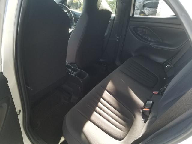 ヤリス ハイブリッドＸ　衝突軽減　レーンキープ　障害物センサー　アダプティブクルーズ　ナビ　Ｂｌｕｅｔｏｏｔｈオーディオ　ＥＴＣ　キーレス　禁煙車　ＡＢＳ　オートハイビーム　オートライト　電格ミラー　運転席エアバッグ（45枚目）