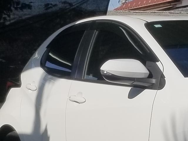 ヤリス ハイブリッドＸ　衝突軽減　レーンキープ　障害物センサー　アダプティブクルーズ　ナビ　Ｂｌｕｅｔｏｏｔｈオーディオ　ＥＴＣ　キーレス　禁煙車　ＡＢＳ　オートハイビーム　オートライト　電格ミラー　運転席エアバッグ（48枚目）