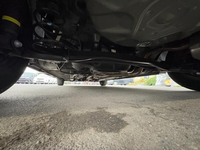 ヤリス Ｘ　衝突軽減　レーンキープ　ナビ　Ｂｌｕｅｔｏｏｔｈオーディオ　ＥＴＣ　スマキー　禁煙車　ＡＢＳ　オートハイビーム　オートライト　電格ミラー　運転席エアバッグ　助手席エアバッグ　サイドエアバッグ　エアコン（21枚目）