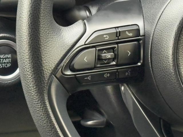 ヤリス Ｘ　衝突軽減　レーンキープ　ナビ　Ｂｌｕｅｔｏｏｔｈオーディオ　ＥＴＣ　スマキー　禁煙車　ＡＢＳ　オートハイビーム　オートライト　電格ミラー　運転席エアバッグ　助手席エアバッグ　サイドエアバッグ　エアコン（30枚目）