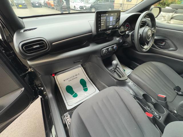 ヤリス Ｘ　衝突軽減　レーンキープ　ナビ　Ｂｌｕｅｔｏｏｔｈオーディオ　ＥＴＣ　スマキー　禁煙車　ＡＢＳ　オートハイビーム　オートライト　電格ミラー　運転席エアバッグ　助手席エアバッグ　サイドエアバッグ　エアコン（38枚目）