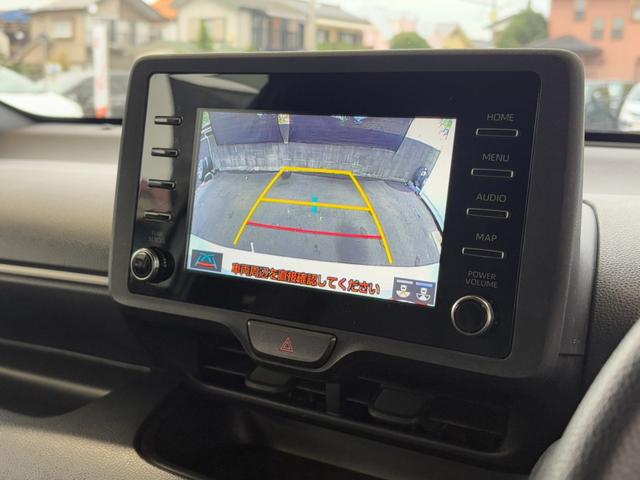 ヤリス ハイブリッドＸ　衝突軽減　レーンキープ　障害物センサー　アダプティブクルーズ　ナビ　Ｂカメラ　Ｂｌｕｅｔｏｏｔｈオーディオ　ＥＴＣ　キーレス　禁煙車　ＡＢＳ　オートハイビーム　オートライト　電格ミラー（6枚目）