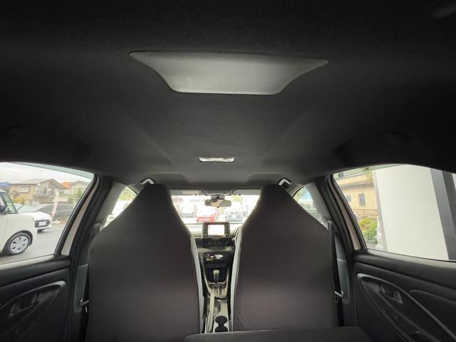 ヤリス ハイブリッドＸ　衝突軽減　レーンキープ　障害物センサー　アダプティブクルーズ　ナビ　Ｂカメラ　Ｂｌｕｅｔｏｏｔｈオーディオ　ＥＴＣ　キーレス　禁煙車　ＡＢＳ　オートハイビーム　オートライト　電格ミラー（30枚目）