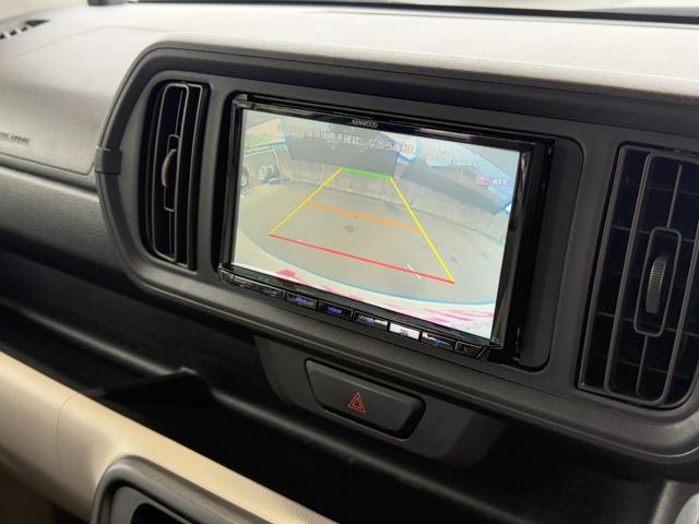 パッソ Ｘ　Ｓ　衝突軽減　レーンキープ　ナビ　Ｂカメラ　Ｉストップ　スマキー　禁煙車　ＡＢＳ　オートハイビーム　電格ミラー　ベンチシート　ＣＤ　運転席エアバッグ　助手席エアバッグ　エアコン　パワーウィンドウ（5枚目）