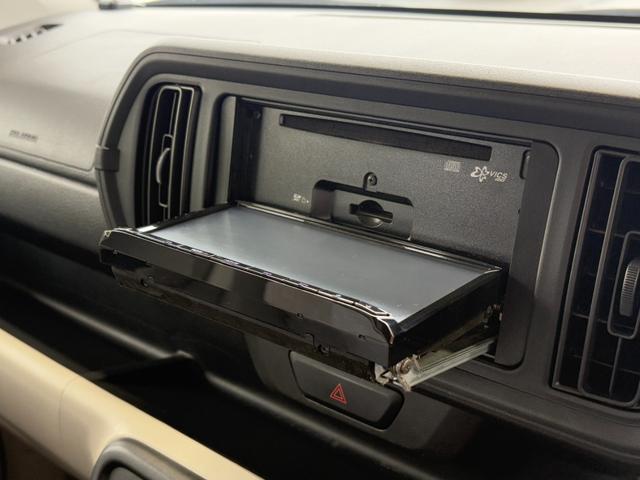 パッソ Ｘ　Ｓ　衝突軽減　レーンキープ　ナビ　Ｂカメラ　Ｉストップ　スマキー　禁煙車　ＡＢＳ　オートハイビーム　電格ミラー　ベンチシート　ＣＤ　運転席エアバッグ　助手席エアバッグ　エアコン　パワーウィンドウ（7枚目）