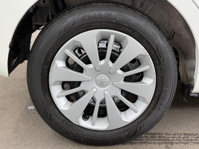 パッソ Ｘ　Ｓ　衝突軽減　レーンキープ　ナビ　Ｂカメラ　Ｉストップ　スマキー　禁煙車　ＡＢＳ　オートハイビーム　電格ミラー　ベンチシート　ＣＤ　運転席エアバッグ　助手席エアバッグ　エアコン　パワーウィンドウ（13枚目）