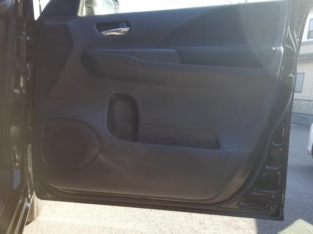 セレナ Ｘ　ＶセレクションＩＩ　衝突軽減　レーンキープ　障害物センサー　オートクルーズ　両側電動　ナビ　ワンセグ　全周囲カメラ　Ｆカメラ　サイドカメラ　Ｂカメラ　Ｂｌｕｅｔｏｏｔｈオーディオ　後席モニター　ＥＴＣ　Ｉストップ（13枚目）