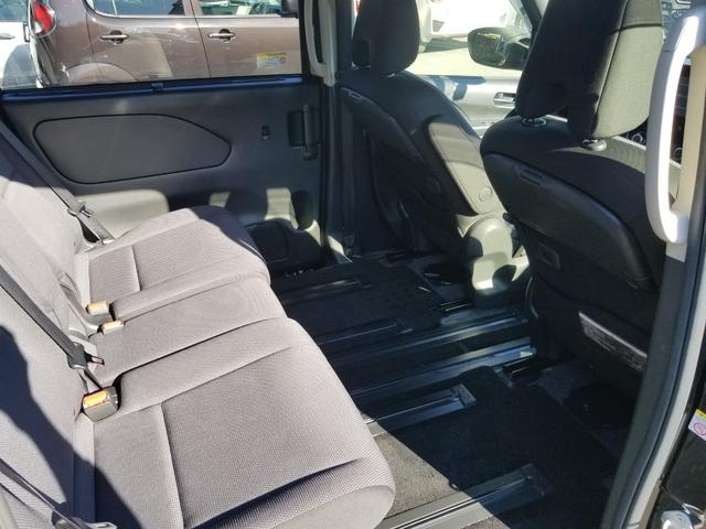 セレナ Ｘ　ＶセレクションＩＩ　衝突軽減　レーンキープ　障害物センサー　オートクルーズ　両側電動　ナビ　ワンセグ　全周囲カメラ　Ｆカメラ　サイドカメラ　Ｂカメラ　Ｂｌｕｅｔｏｏｔｈオーディオ　後席モニター　ＥＴＣ　Ｉストップ（29枚目）