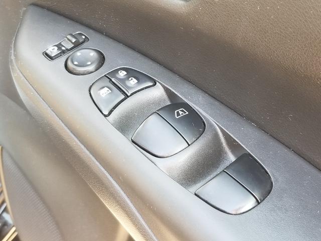 セレナ Ｘ　ＶセレクションＩＩ　衝突軽減　レーンキープ　障害物センサー　オートクルーズ　両側電動　ナビ　ワンセグ　全周囲カメラ　Ｆカメラ　サイドカメラ　Ｂカメラ　Ｂｌｕｅｔｏｏｔｈオーディオ　後席モニター　ＥＴＣ　Ｉストップ（43枚目）