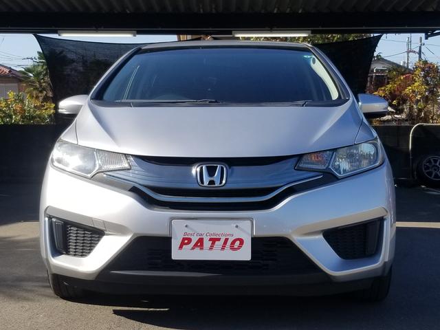 フィットハイブリッド Fパッケージ ナビ ワンセグ Bカメラ Bluetoothオーディオ ETC スマキー 禁煙車 フルフラット 横滑り防止 ABS 電格ミラー CD DVD再生 運転席エアバッグ 助手席エアバッグ エアコン(12枚目)