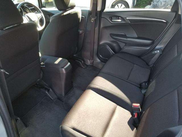 フィットハイブリッド Fパッケージ ナビ ワンセグ Bカメラ Bluetoothオーディオ ETC スマキー 禁煙車 フルフラット 横滑り防止 ABS 電格ミラー CD DVD再生 運転席エアバッグ 助手席エアバッグ エアコン(43枚目)